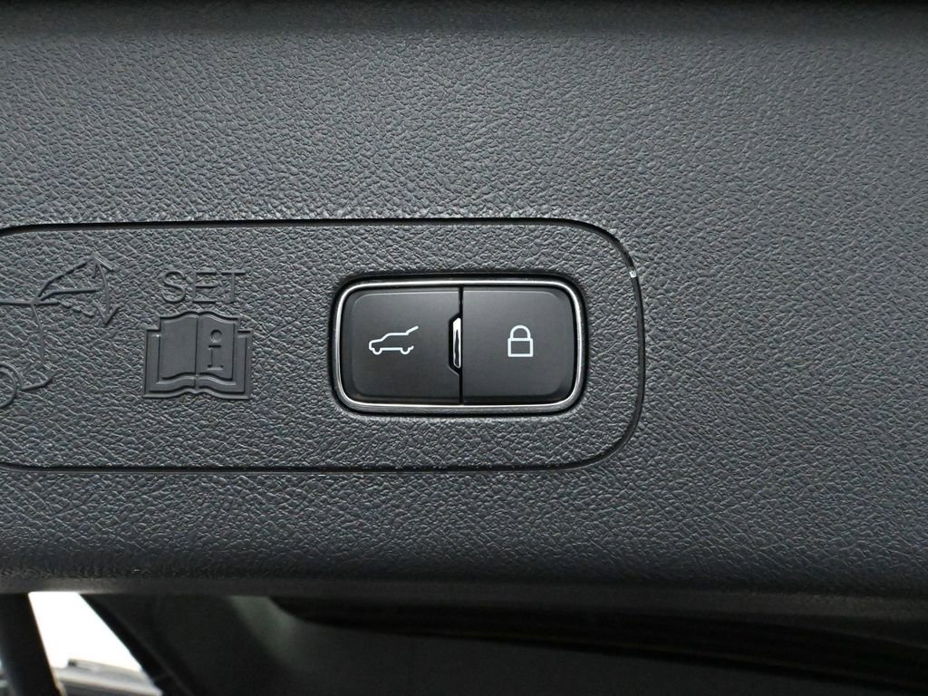 Used 2025 Lincoln Aviator Reserve w/ Jet Appearance Package image 47