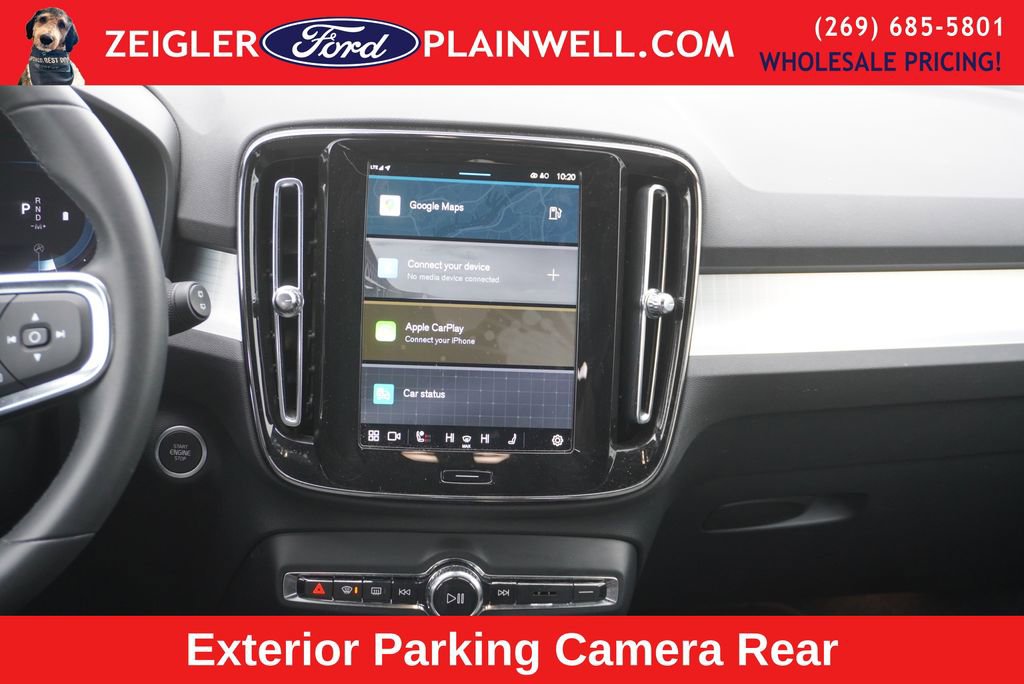 Used 2024 Volvo XC40 B5 Core image 12