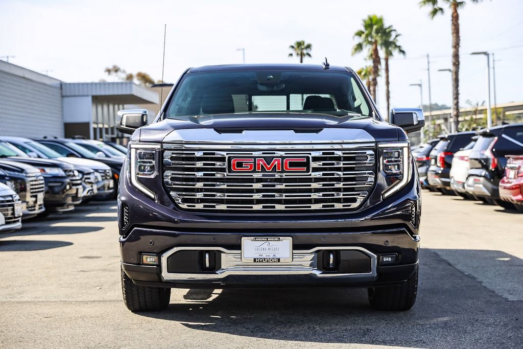 Used 2024 GMC Sierra 1500 Denali w/ Technology Package AWD/4WD image 2
