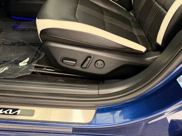 Used 2023 Kia EV6 GT-Line AWD/4WD image 13