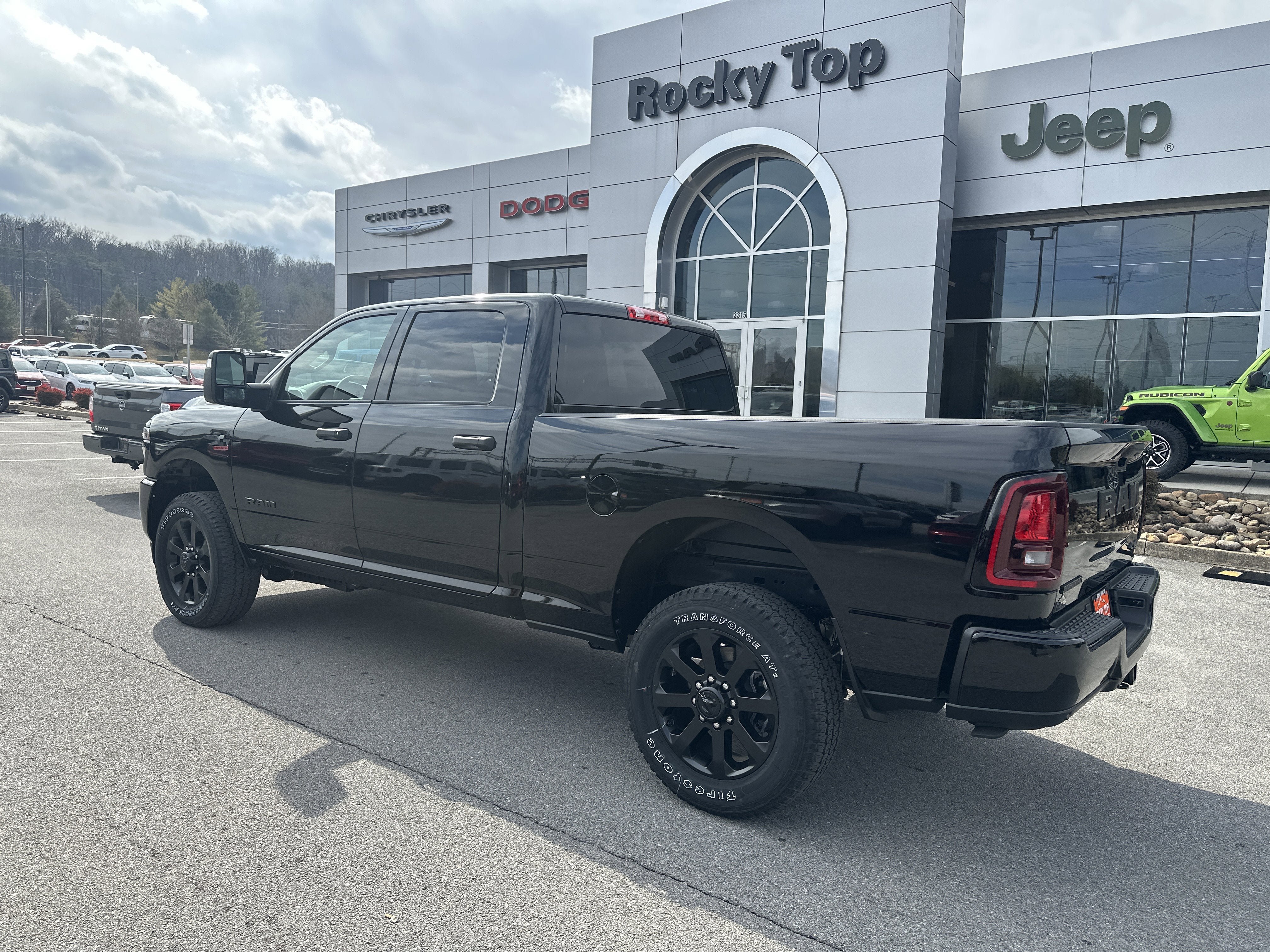 New 2026 RAM 2500 Big Horn AWD/4WD image 10