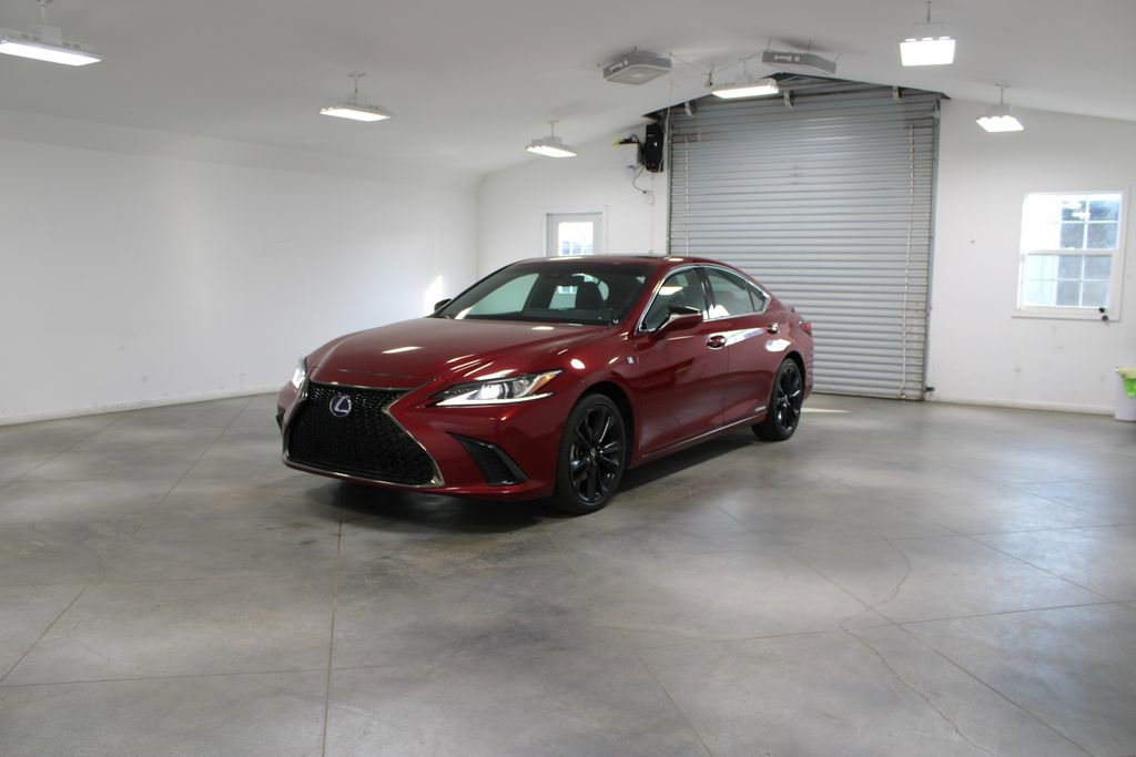 Used 2022 Lexus ES 300h F Sport image 4