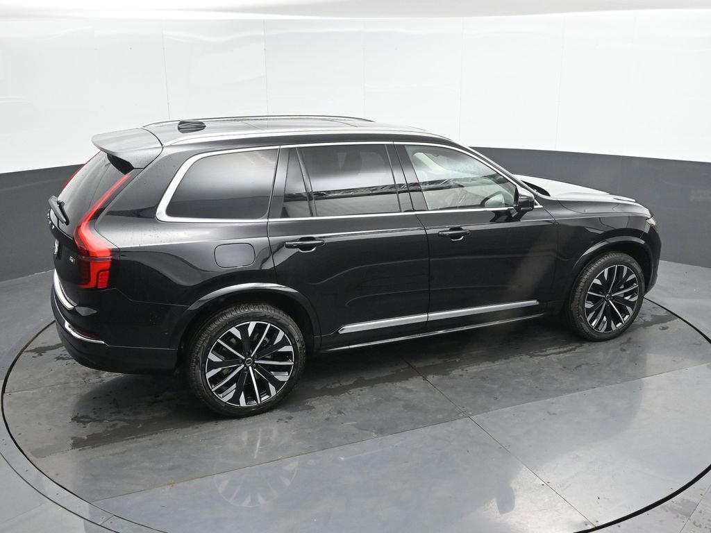 New 2026 Volvo XC90 B6 Plus w/ Protection Package Premier image 33