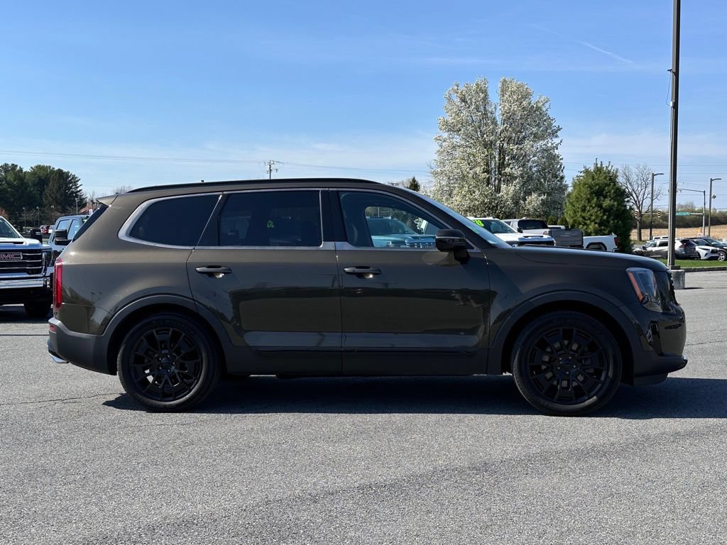 Used 2021 Kia Telluride SX w/ SX Prestige Package AWD/4WD image 3