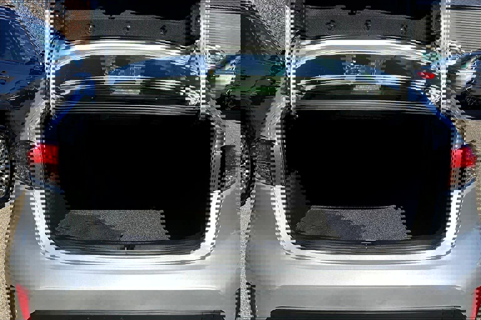 Used 2023 Toyota Corolla LE w/ Carpet Mat Package (TMS) image 30