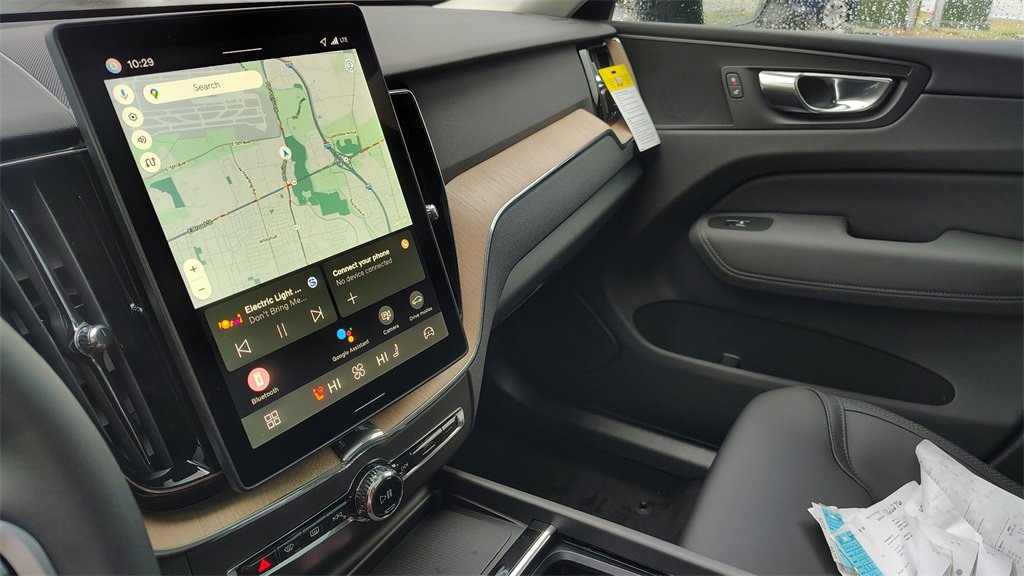 New 2026 Volvo XC60 T8 Plus w/ Protection Package Premier image 20