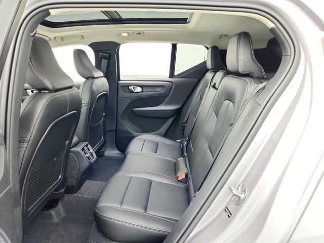 New 2026 Volvo XC40 B5 Plus w/ Protection Package Premier image 28