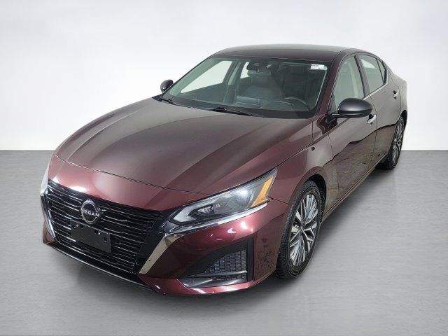 Used 2024 Nissan Altima 2.5 SV FWD image 7