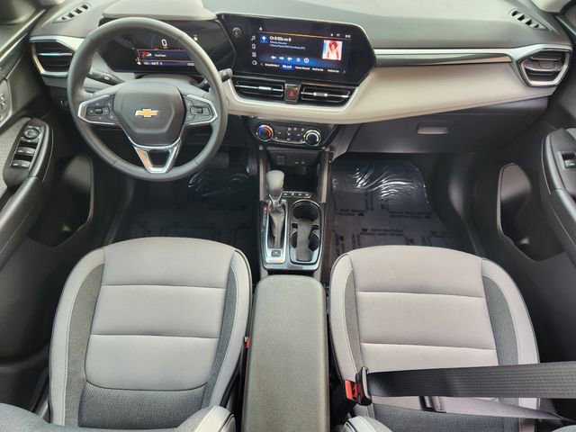 Used 2024 Chevrolet TrailBlazer LT w/ LT Cold Weather Package AWD/4WD image 26