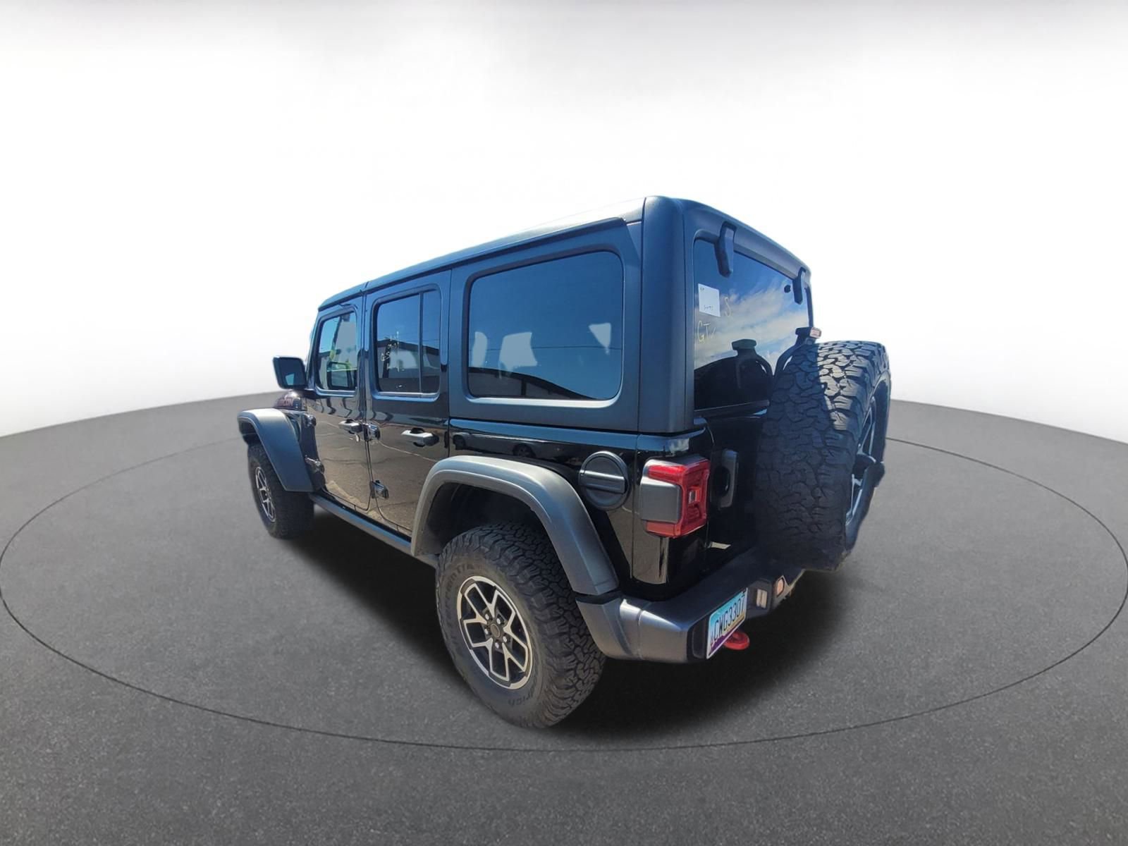 Used 2025 Jeep Wrangler Unlimited Rubicon image 4