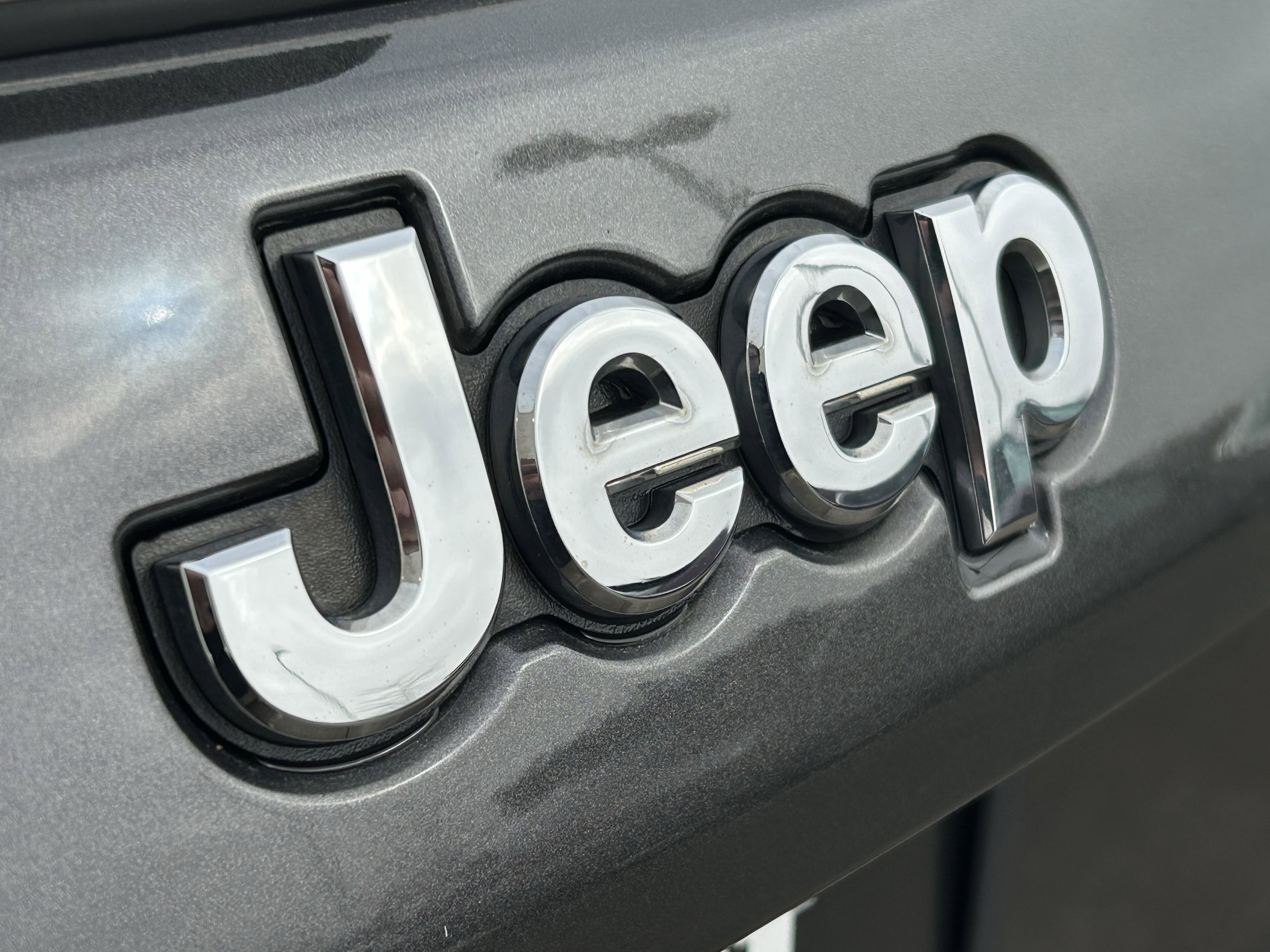 Used 2018 Jeep Compass Limited w/ Navigation Group image 7