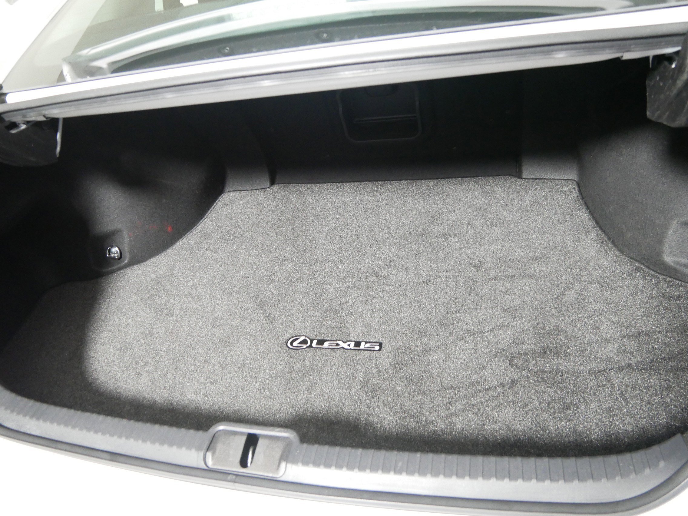 Used 2023 Lexus ES 350 Ultra Luxury w/ Accessory Package (Z1) image 18