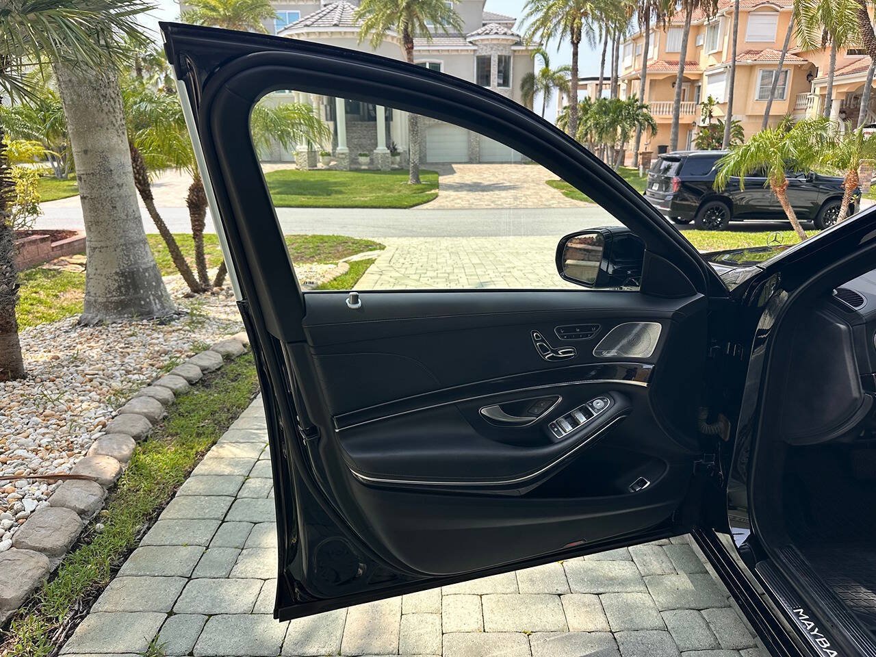 Used 2018 Mercedes-Benz Maybach S 560 4MATIC image 59
