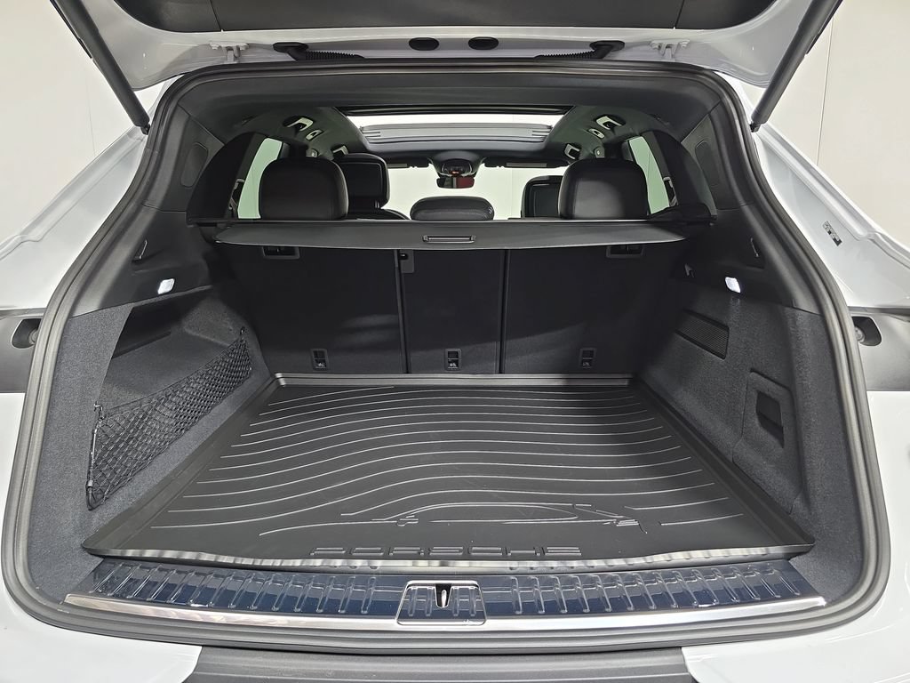 Certified 2026 Porsche Cayenne AWD/4WD image 25