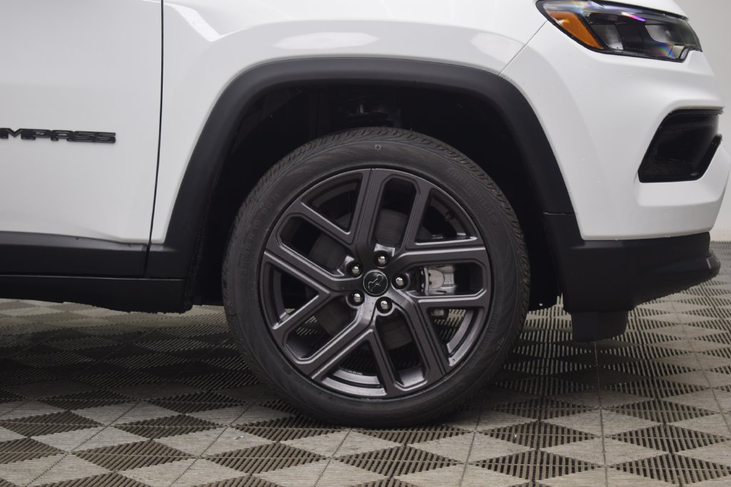 New 2026 Jeep Compass Limited AWD/4WD image 6