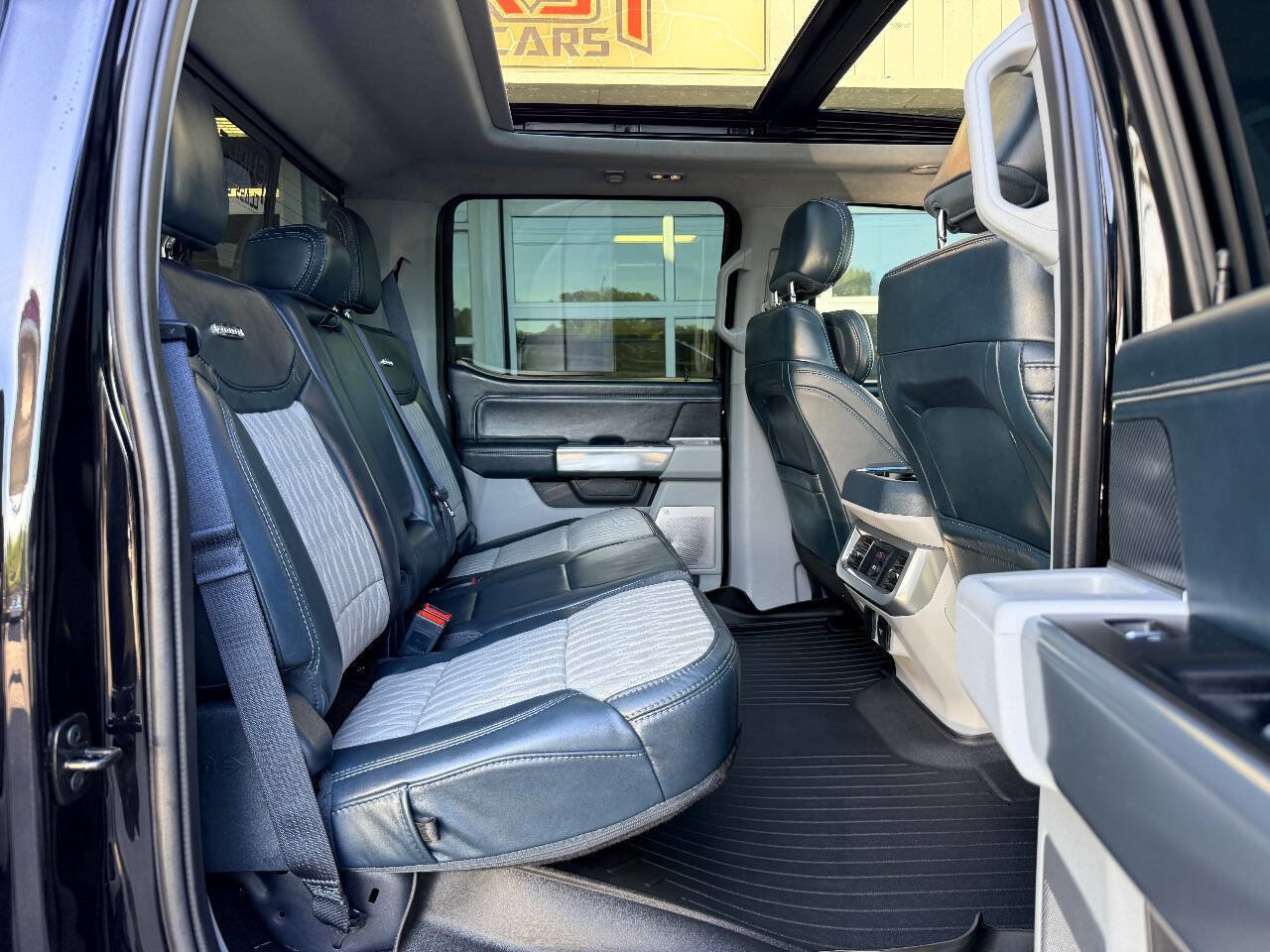 Used 2024 Ford F450 Limited w/ FX4 Off-Road Package image 37
