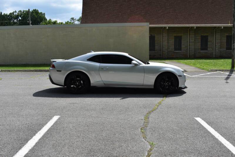 Used 2014 Chevrolet Camaro LT w/ RS Package RWD image 9
