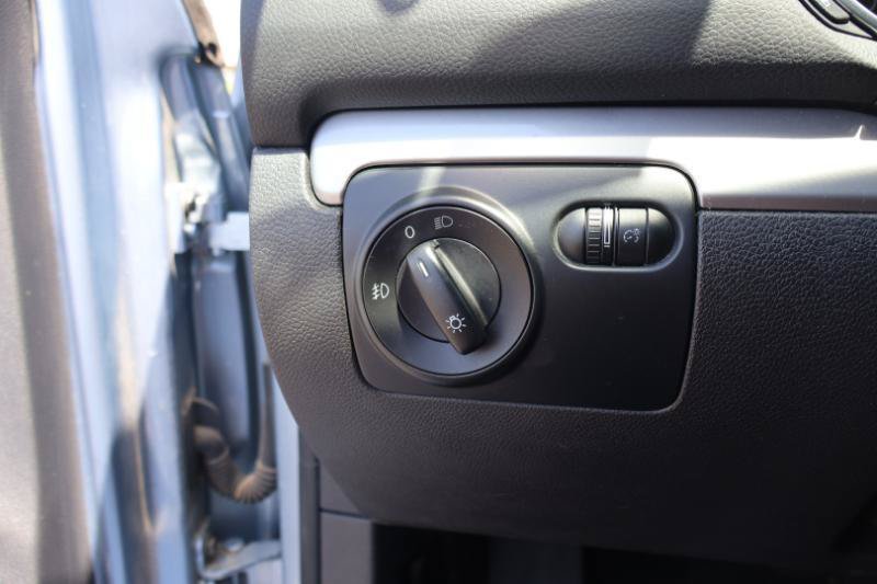 Used 2011 Volkswagen Golf TDI FWD image 22