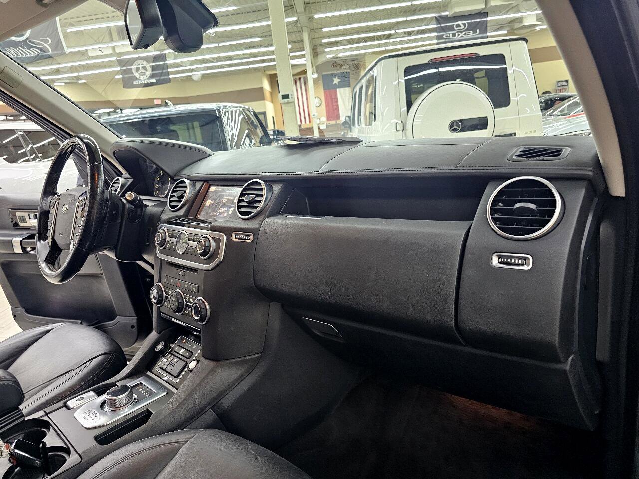 Used 2016 Land Rover LR4 HSE LUX image 21