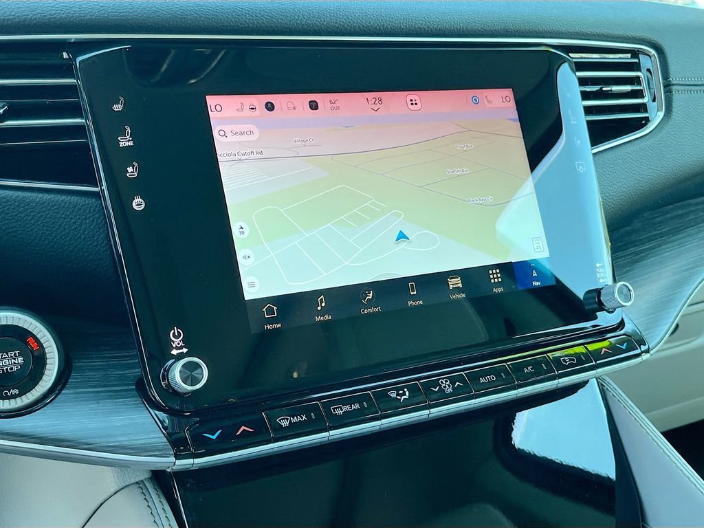 Certified 2024 Jeep Wagoneer L Series III w/ Premium Group I image 13