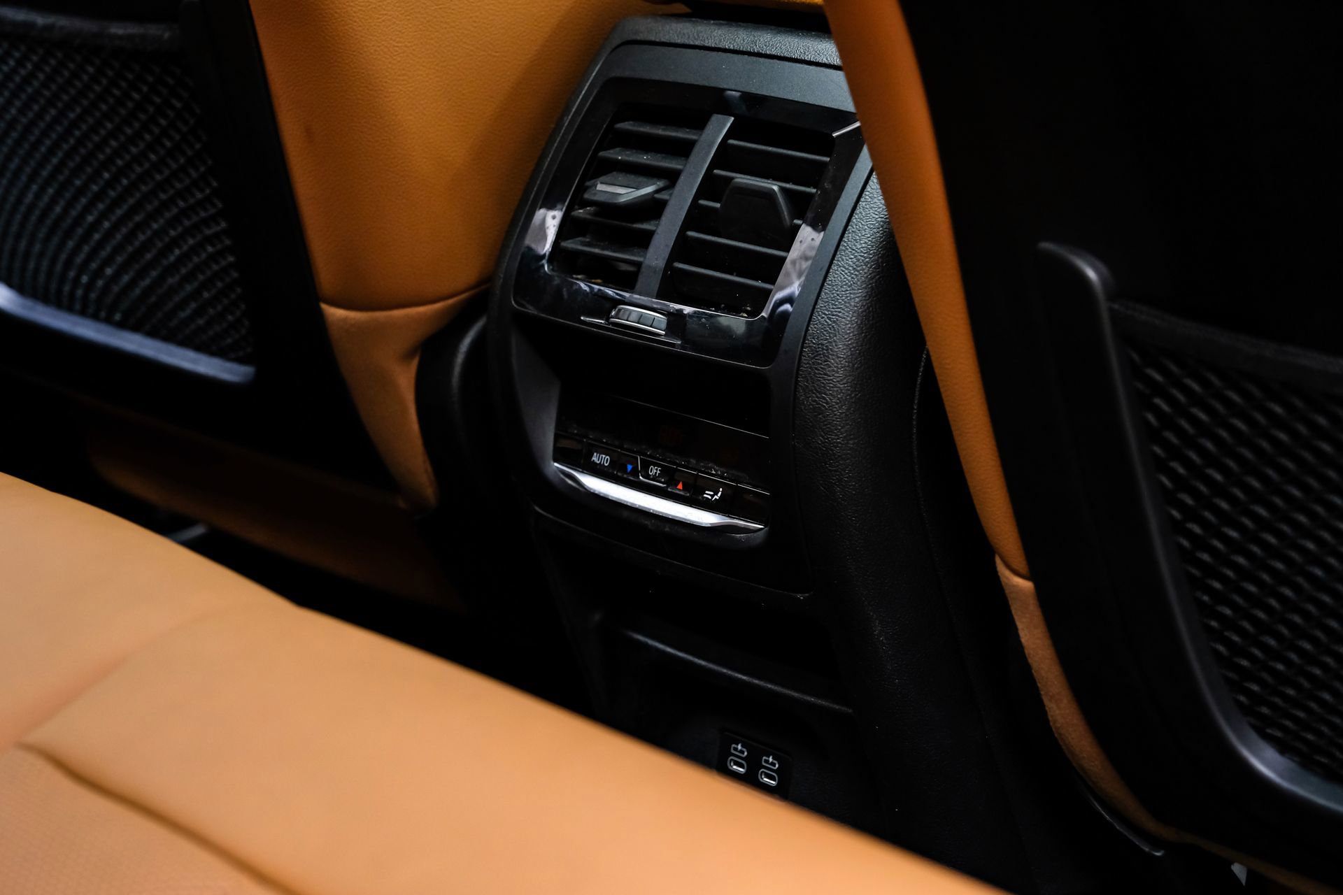 Used 2024 BMW X4 M40i image 40