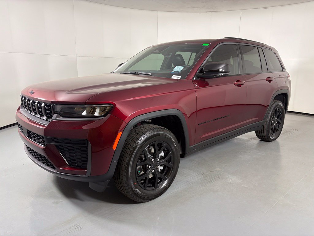 New 2026 Jeep Grand Cherokee Altitude AWD/4WD image 4