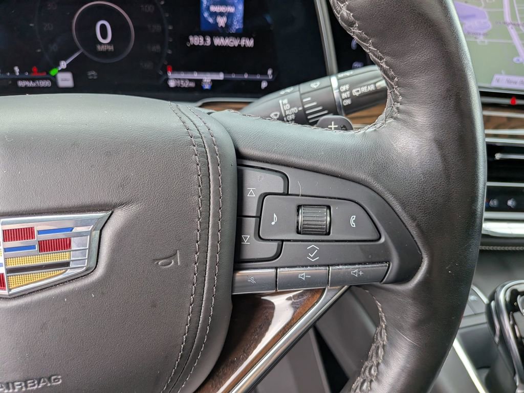 Used 2022 Cadillac Escalade Sport Platinum w/ LPO, ONYX Package AWD/4WD image 16