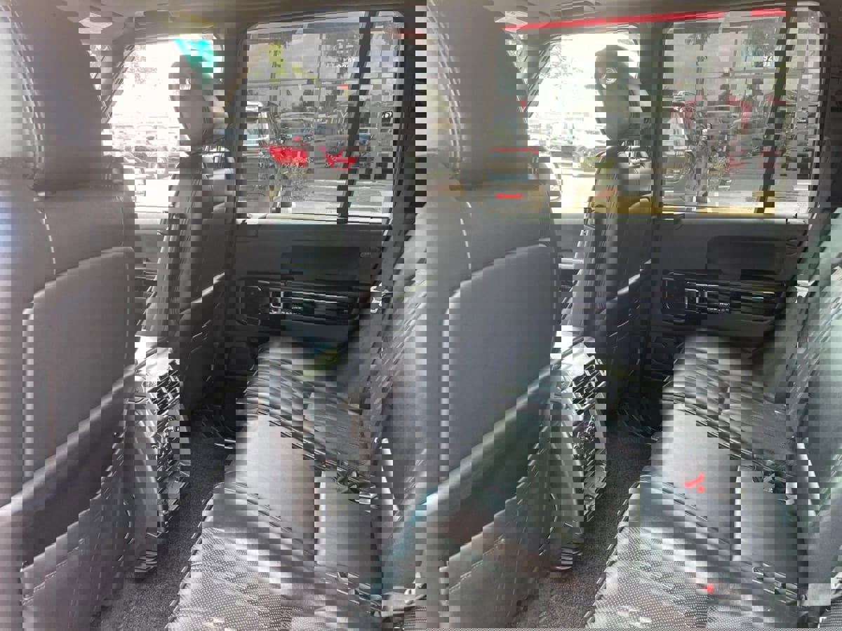 Used 2012 Land Rover Range Rover Supercharged image 27