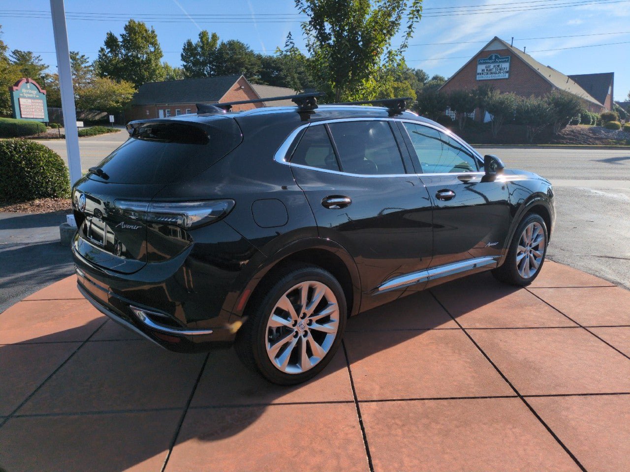 Used 2023 Buick Envision Avenir FWD image 7