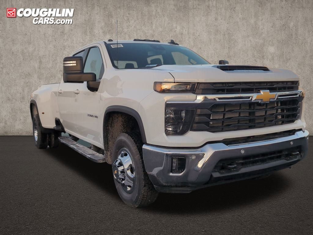 New 2026 Chevrolet Silverado 3500 LT