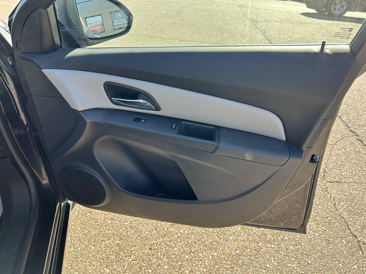 Used 2016 Chevrolet Cruze LS FWD image 16