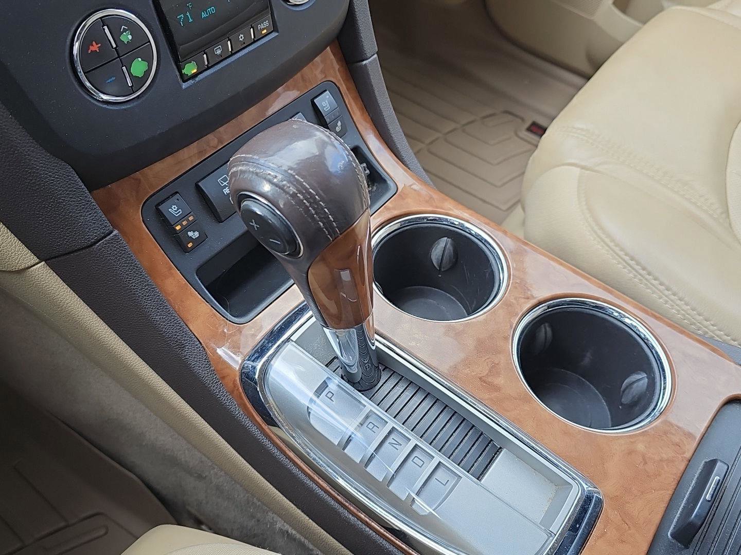 Used 2012 Buick Enclave Premium image 11