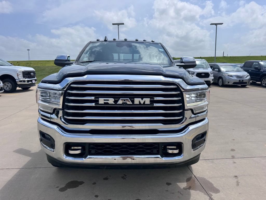 Used 2022 RAM 3500 Limited AWD/4WD image 2
