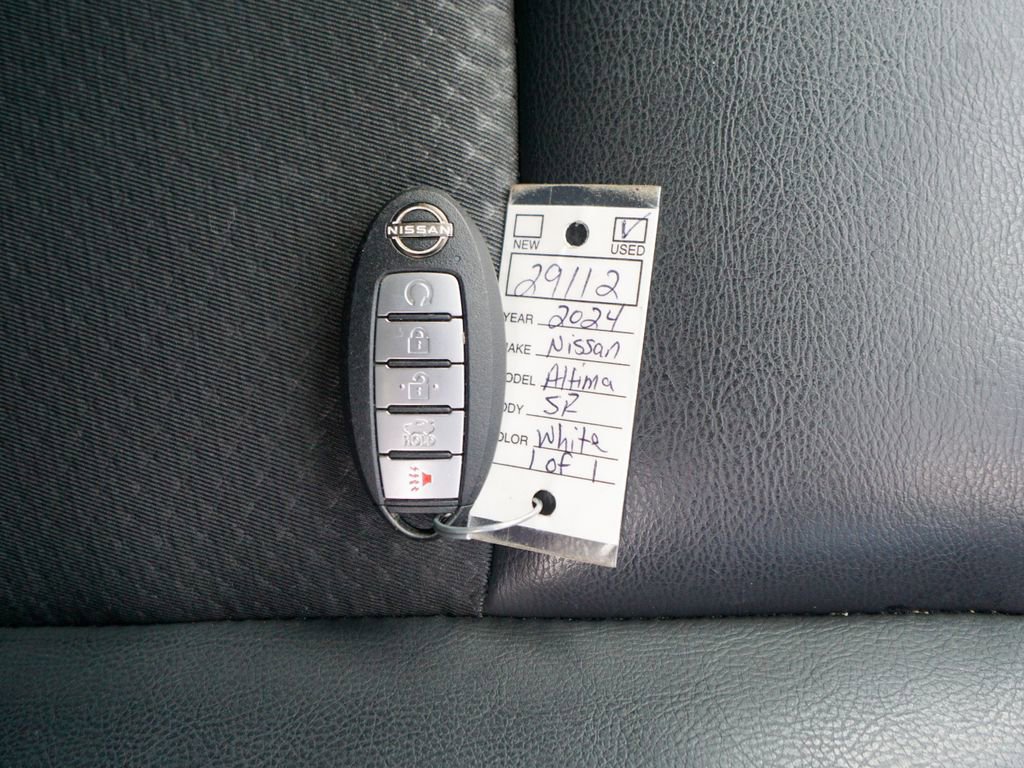 Used 2024 Nissan Altima 2.5 SR image 28