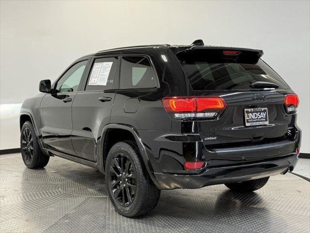 Certified 2022 Jeep Grand Cherokee Laredo X image 5