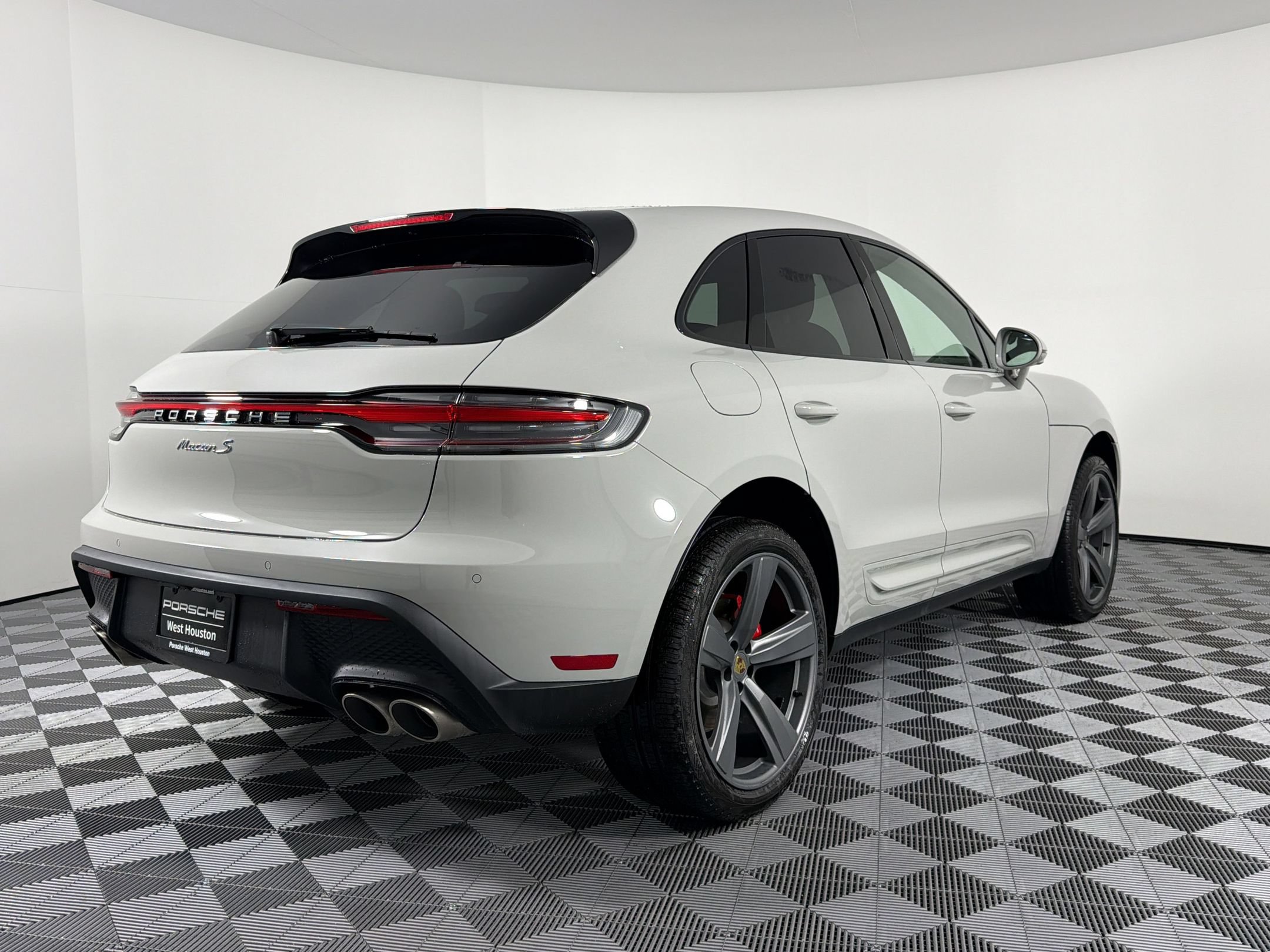 New 2026 Porsche Macan S AWD/4WD image 9