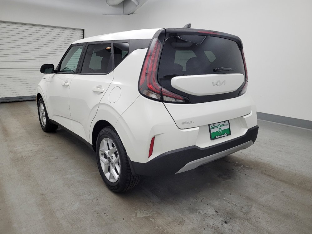 Used 2025 Kia Soul S FWD image 5