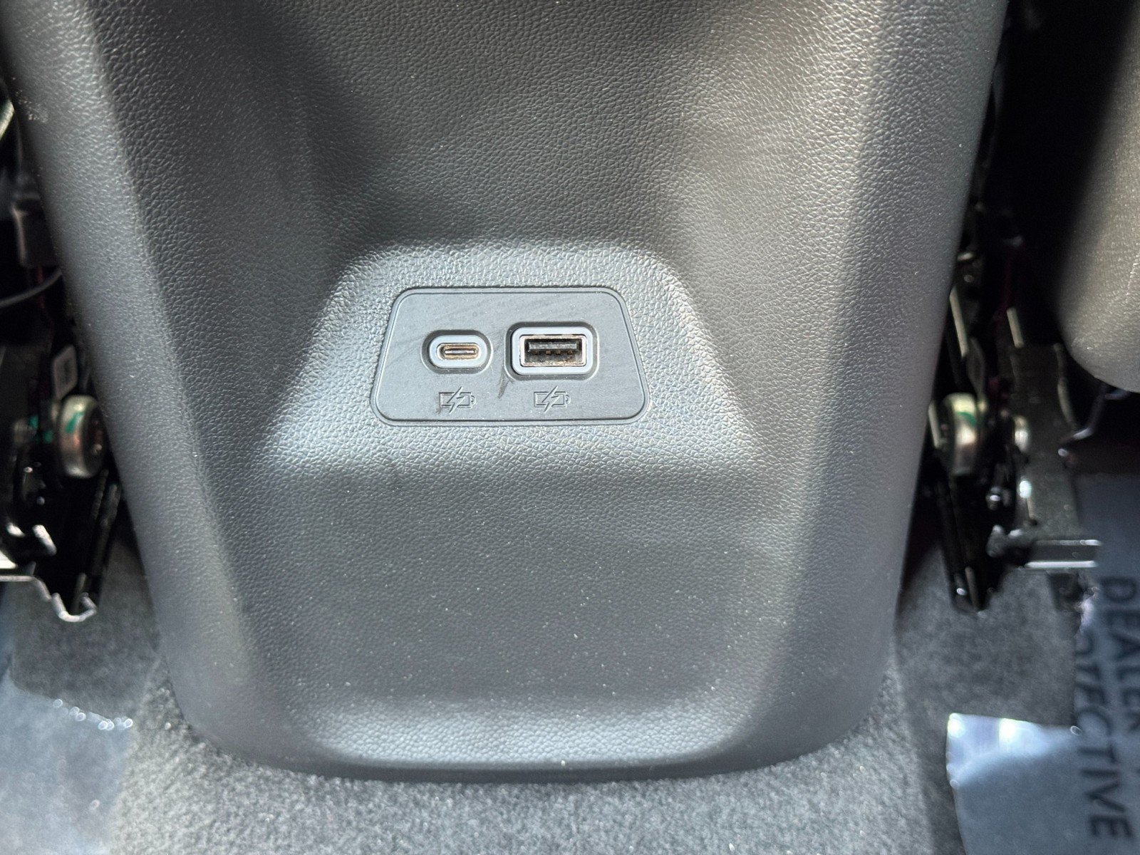 Used 2022 Buick Envision Preferred FWD image 34