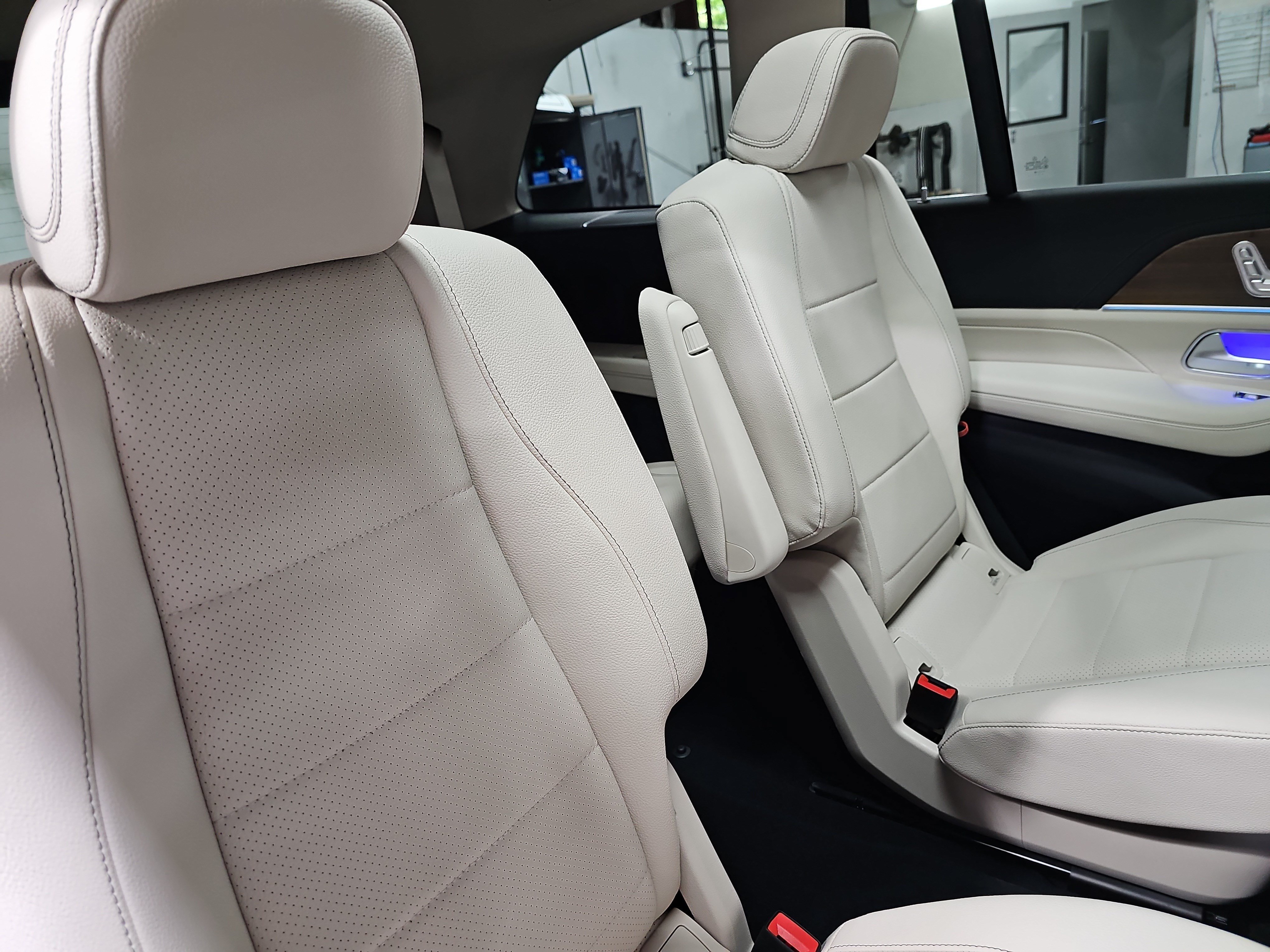 New 2026 Mercedes-Benz GLS 450 4MATIC image 12
