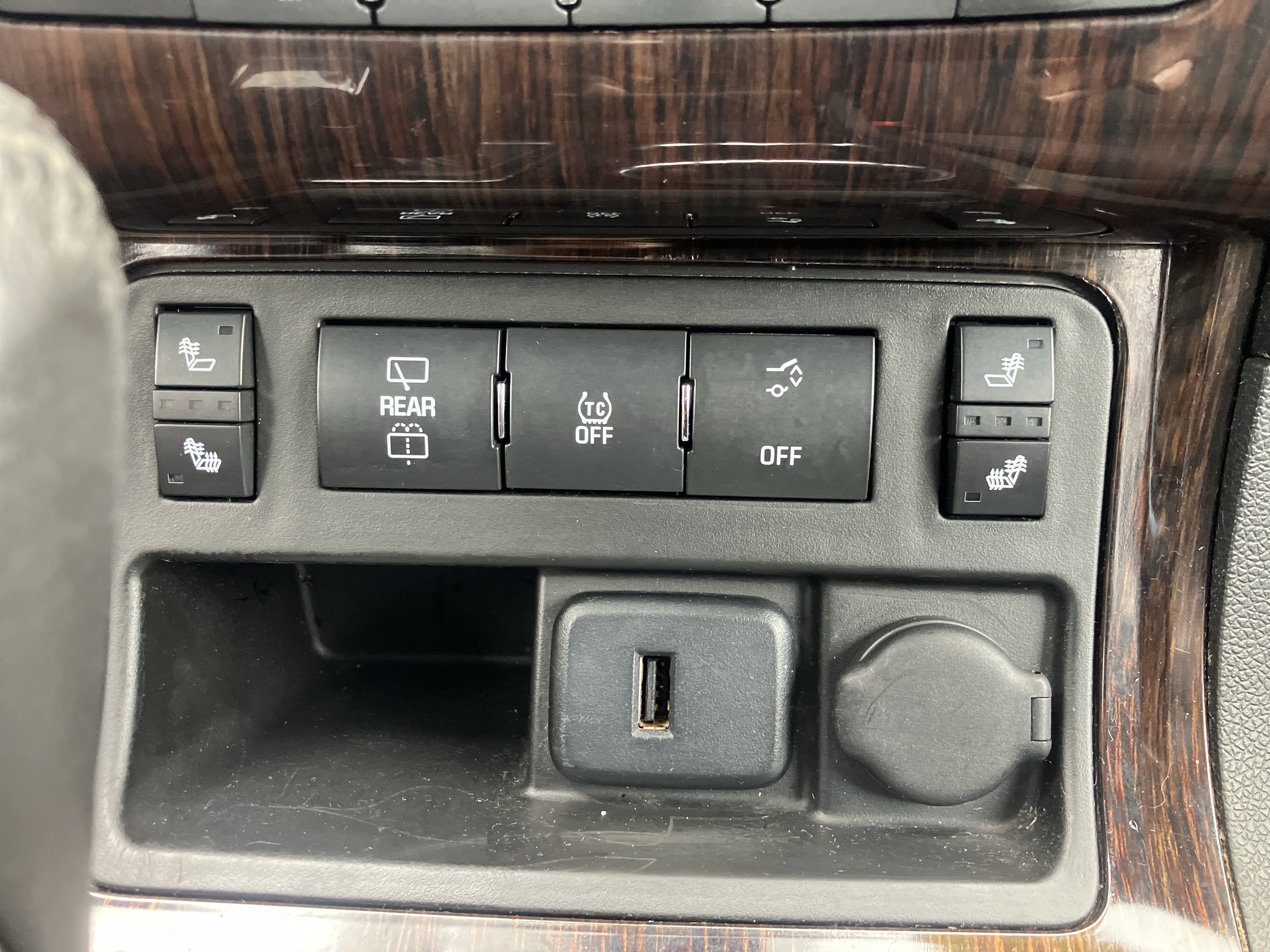 Used 2016 Chevrolet Traverse LT AWD/4WD image 26