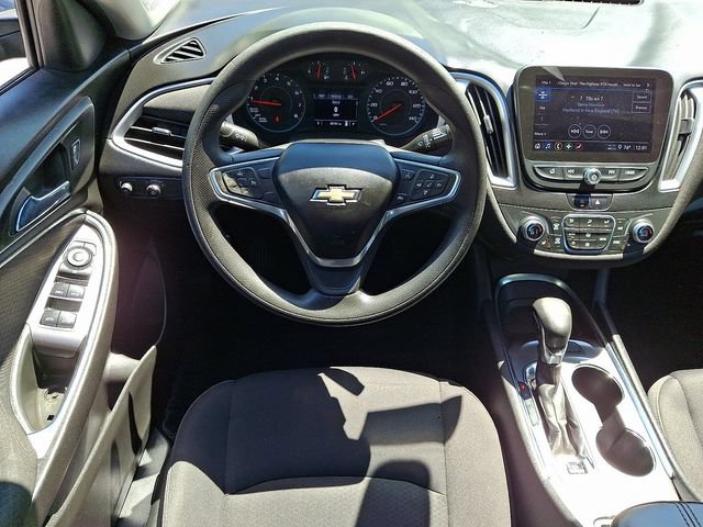 Used 2022 Chevrolet Malibu LT FWD image 11