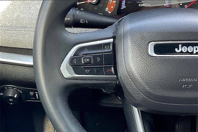 Used 2024 Jeep Compass Latitude image 19