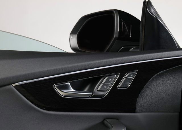 New 2026 Audi Q8 Premium Plus image 26