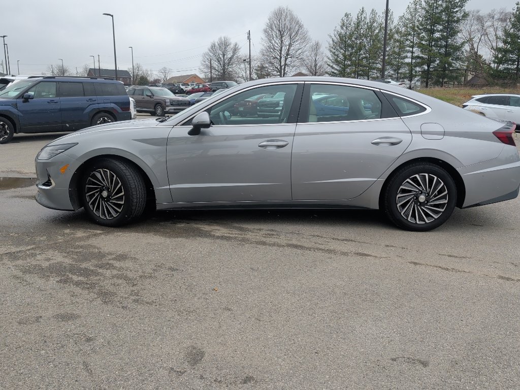 Used 2023 Hyundai Sonata Limited image 7
