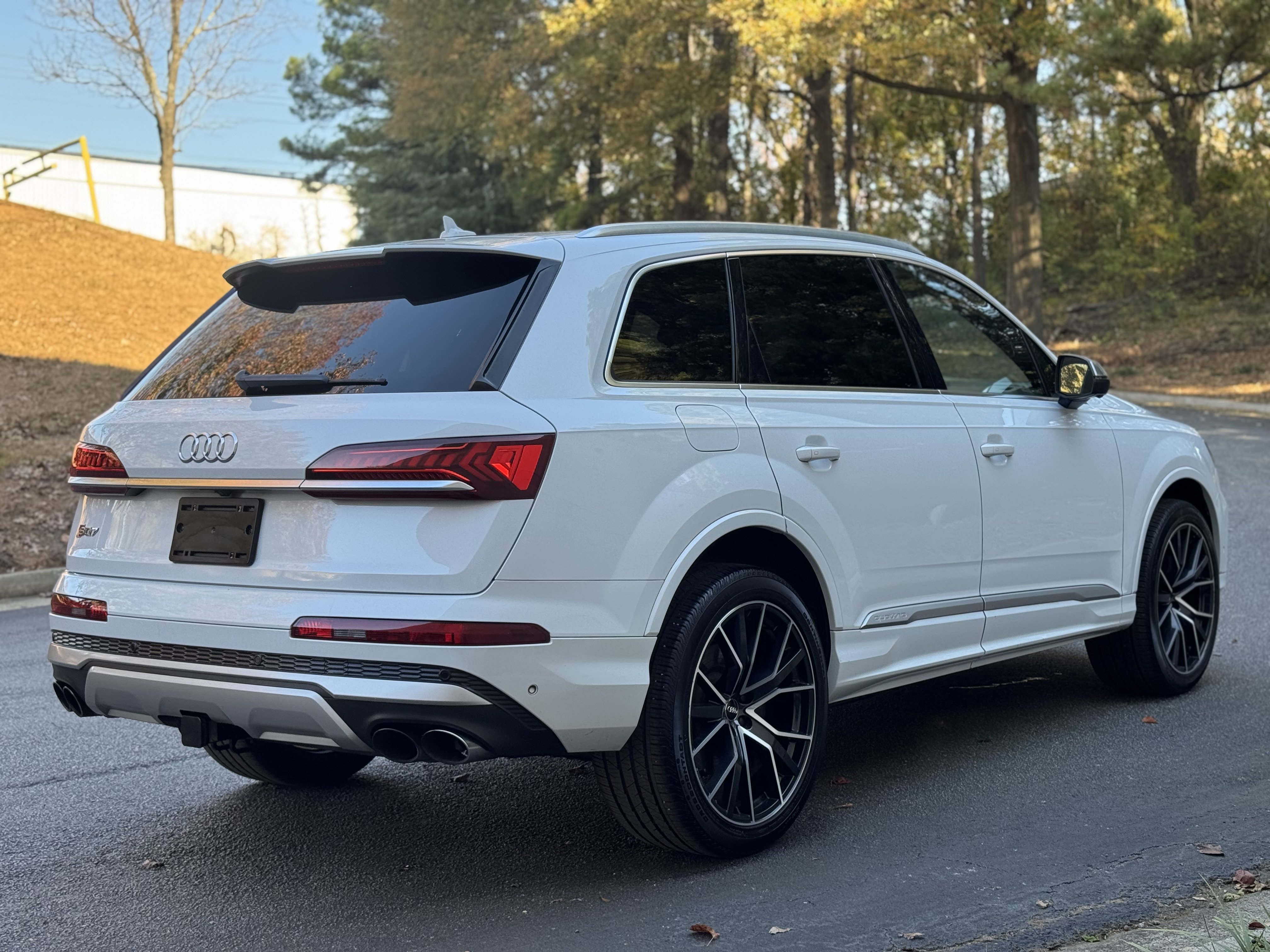 Used 2021 Audi SQ7 Premium Plus image 21