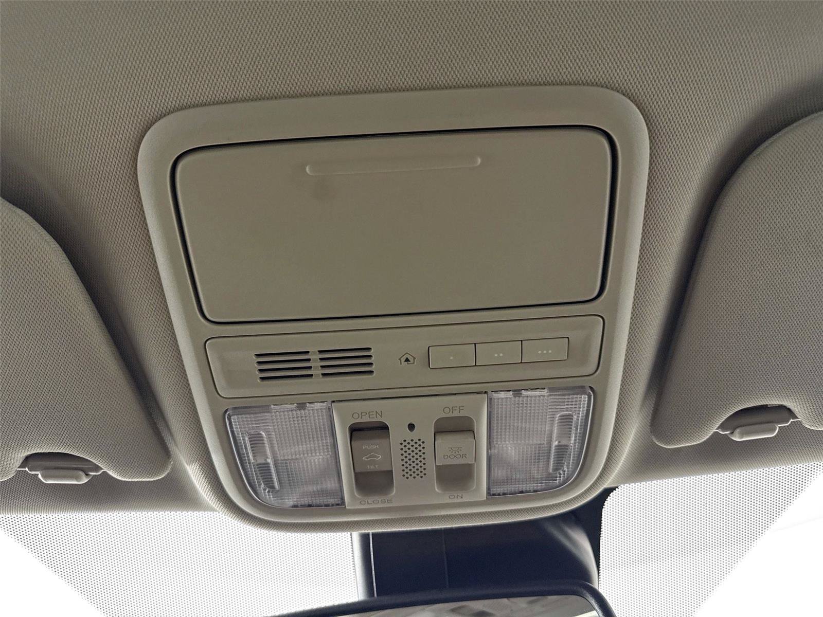 Used 2016 Honda Odyssey EX-L image 22