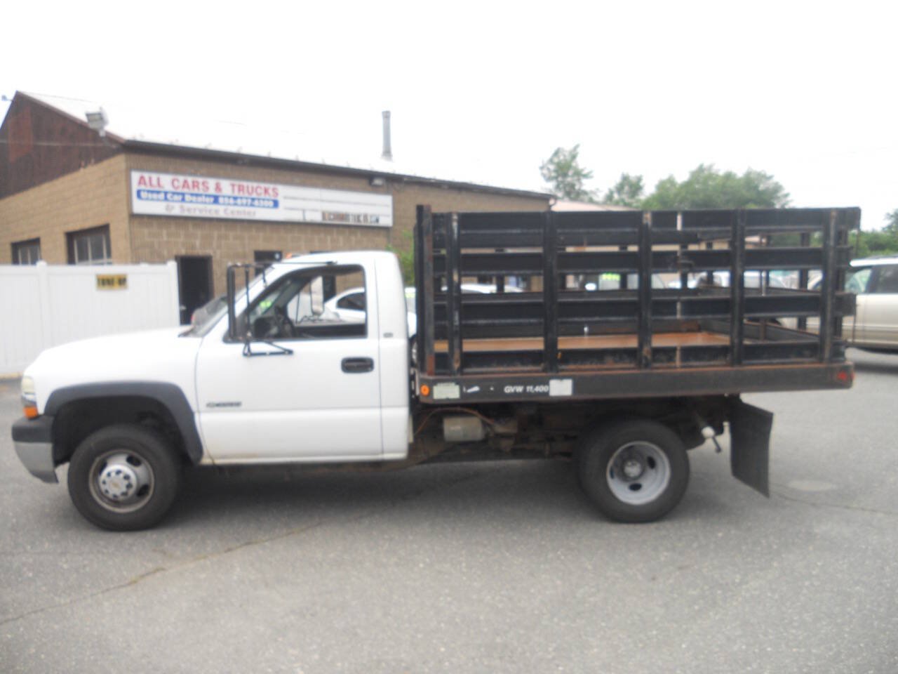 Used 2002 Chevrolet Silverado 3500 2WD Regular Cab image 2
