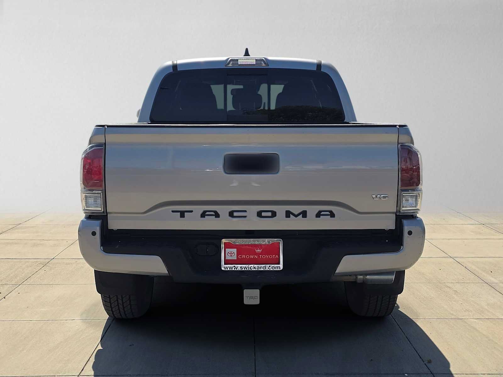 Used 2020 Toyota Tacoma TRD Sport w/ Technology Package RWD image 4