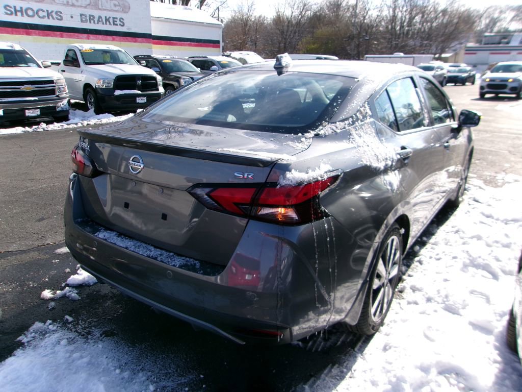 Used 2020 Nissan Versa SR w/ Convenience Package image 6