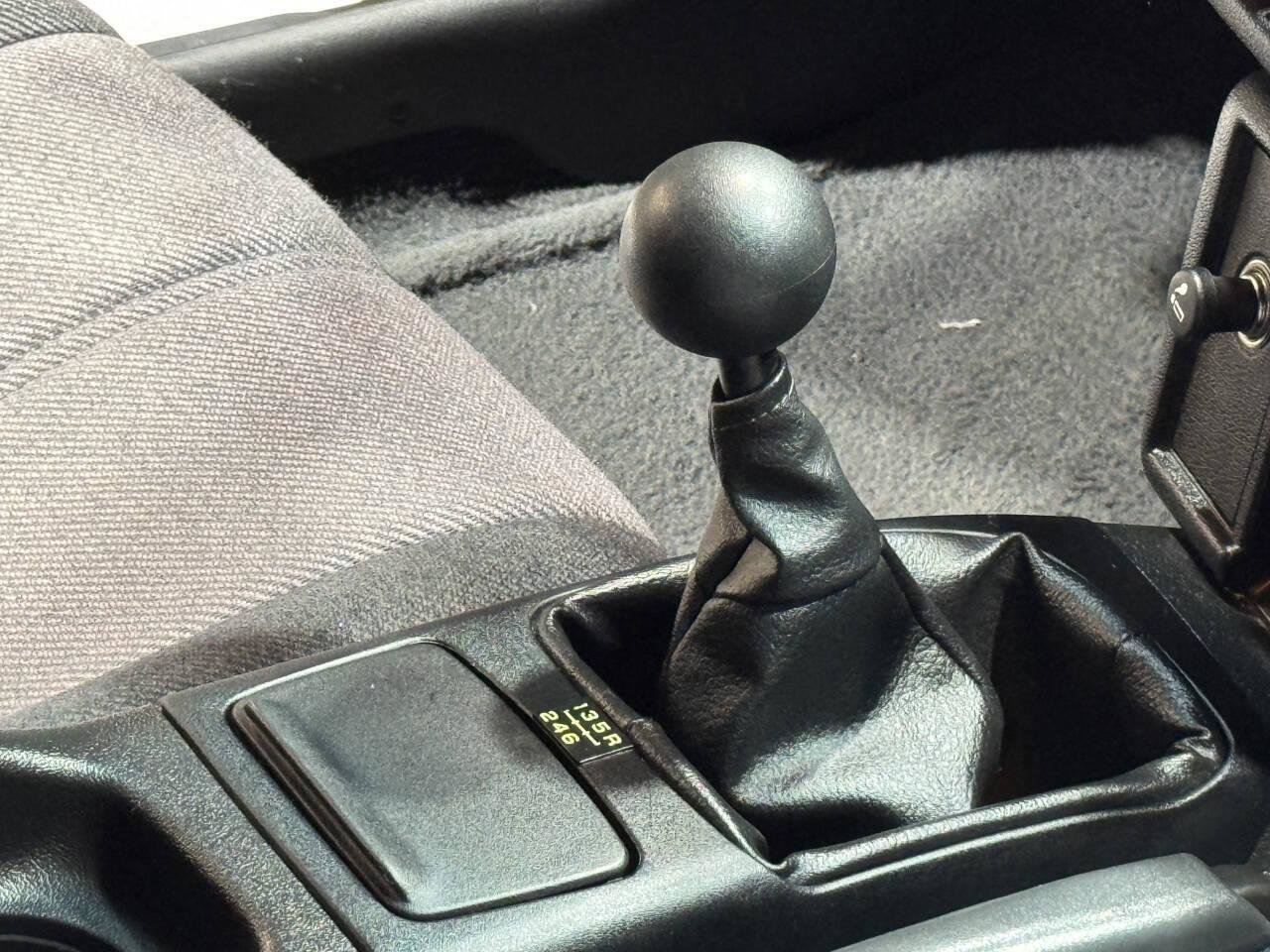 Used 1993 Chevrolet Camaro Z28 image 4